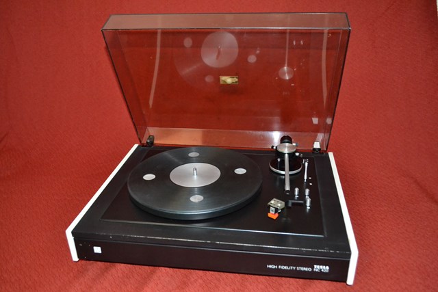 Tesla nc 420 rok 1976-82 vaha8,5kg