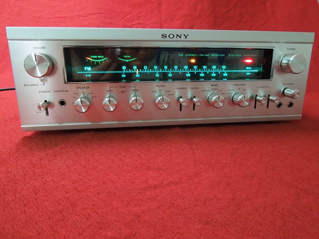 Sony str-7065a rok1972 vaha15,3kg 60wat,,