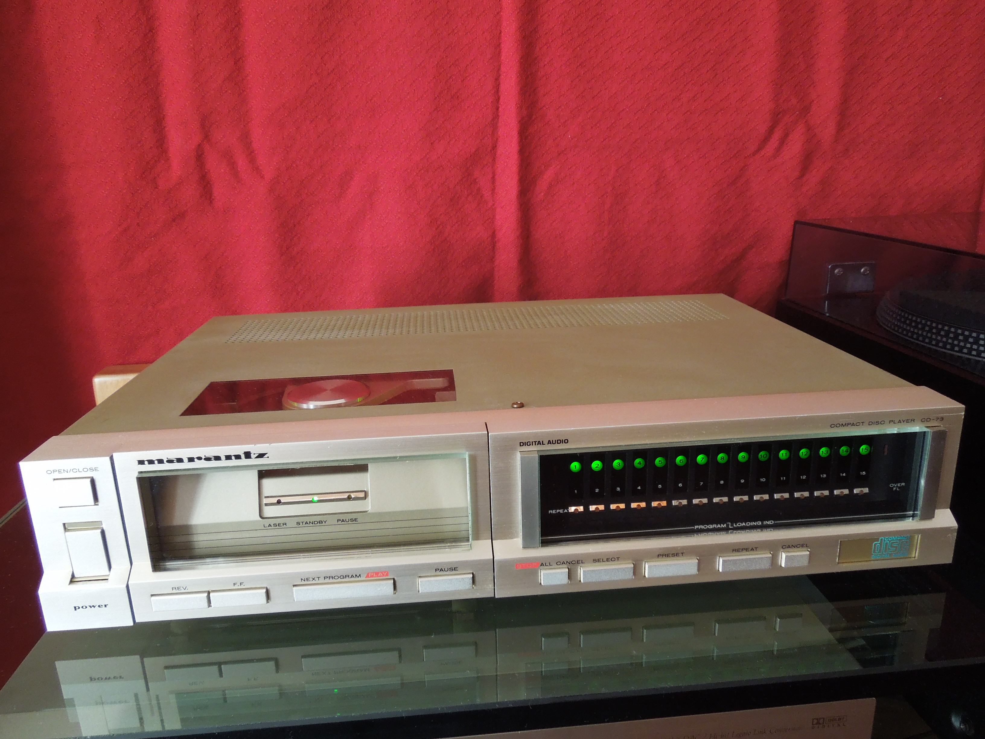 Marantz cd73 rok 1983-84 vaha 8kg